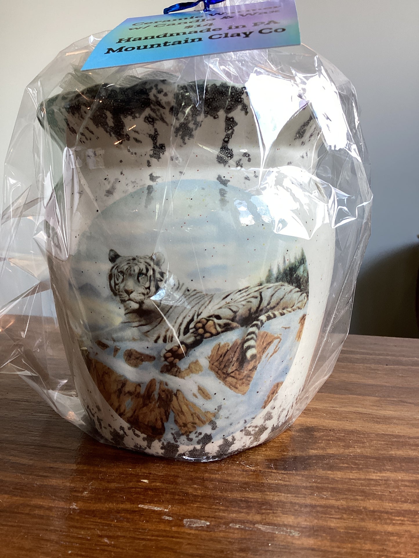 Ceramic warmer w/candle and wax