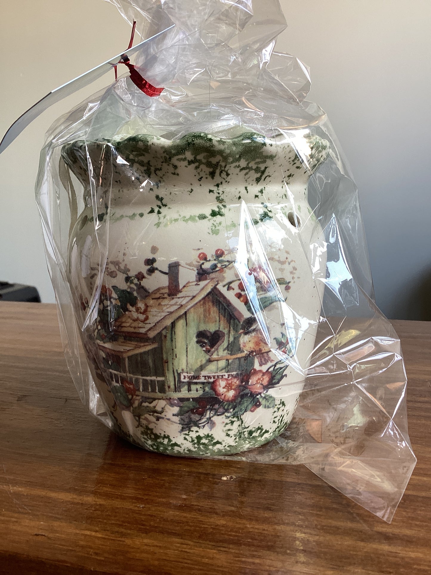 Ceramic warmer w/candle and wax